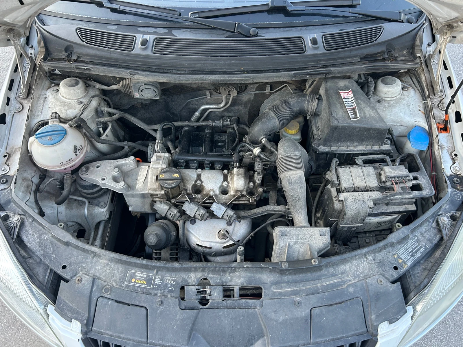 Skoda Fabia 1.2 Бензин, снимка 13 - Автомобили и джипове - 54787057