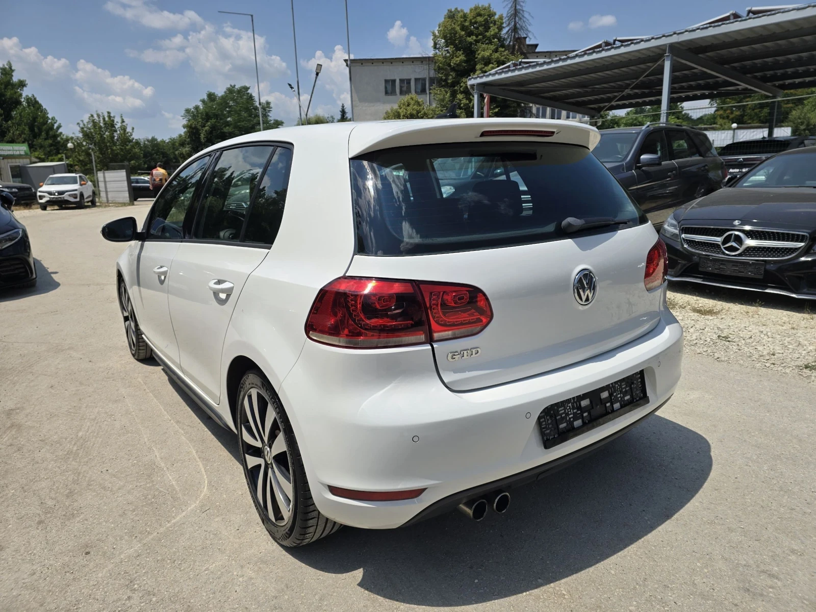 VW Golf 2.0TDI 170к.с GTD DSG Топ състояние , снимка 3 - Автомобили и джипове - 54998575