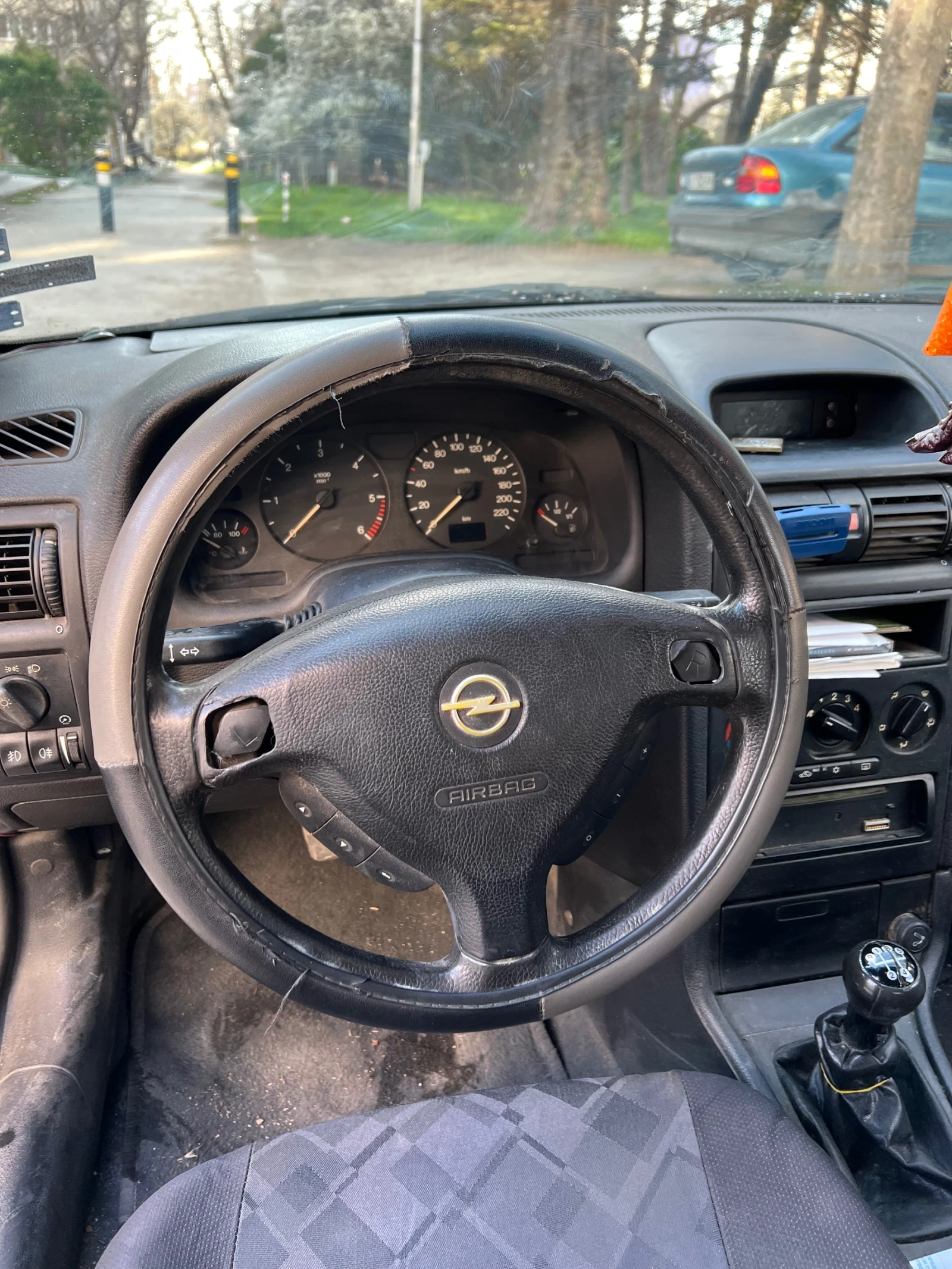 Opel Astra, снимка 5 - Автомобили и джипове - 55267706