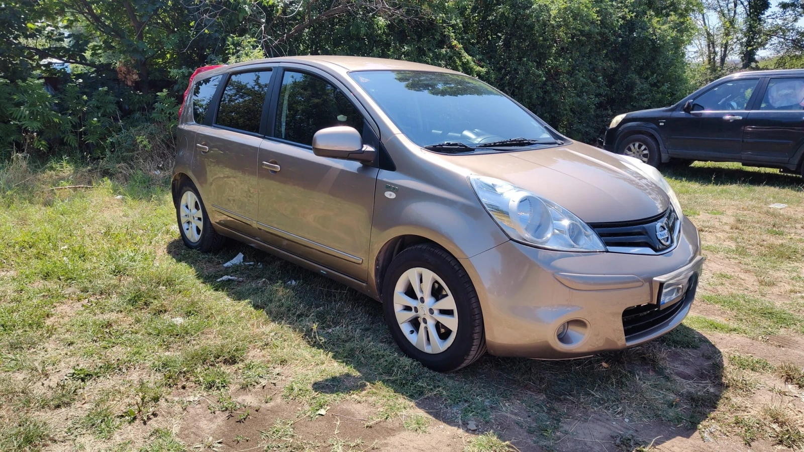 Nissan Note 1.4i газов инжекцион, снимка 3 - Автомобили и джипове - 55329699