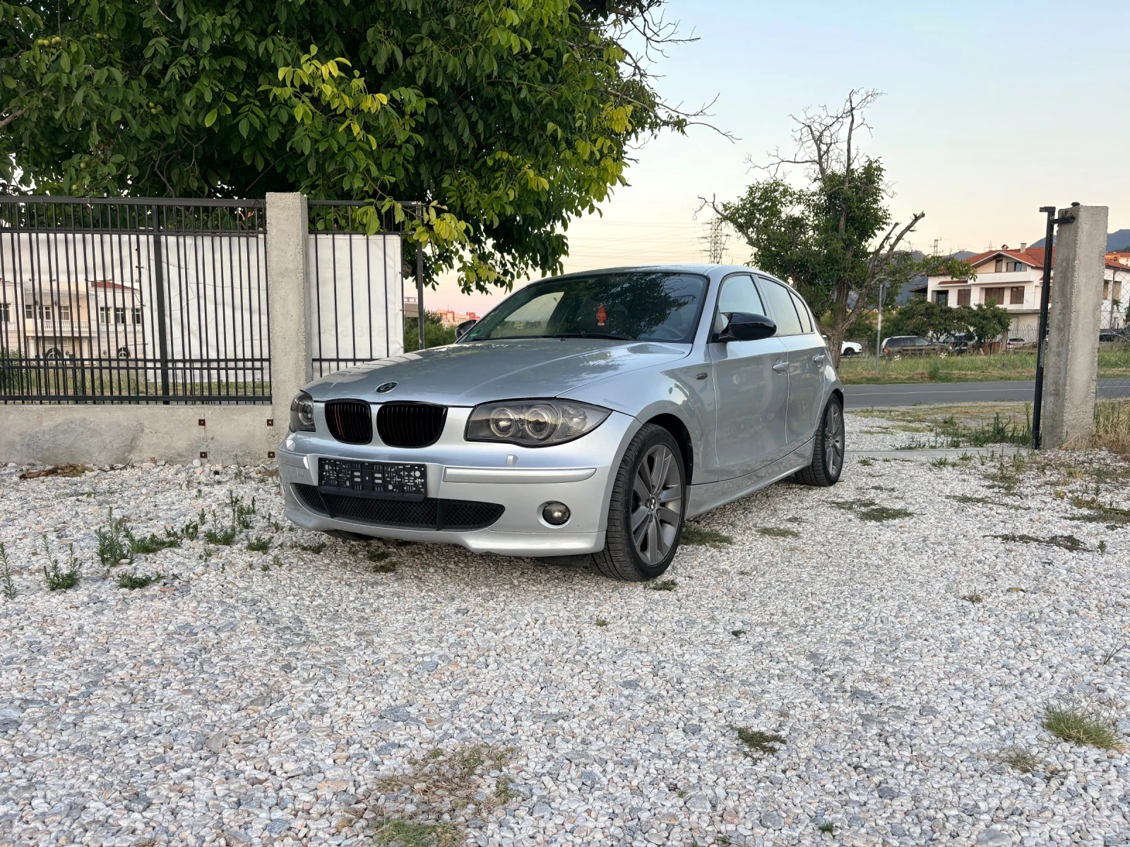 BMW 120 Уникат, снимка 12 - Автомобили и джипове - 55495162