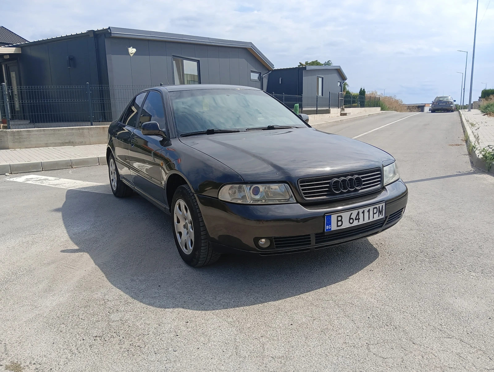 Audi A4 1.6