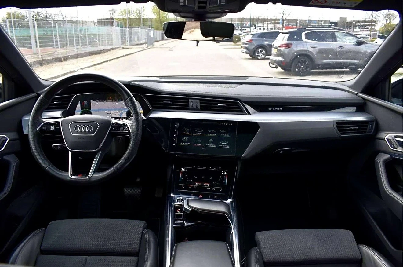 Audi E-Tron Audi e-tron 55 quattro S-line edition / SoH 95%, снимка 4 - Автомобили и джипове - 56107486