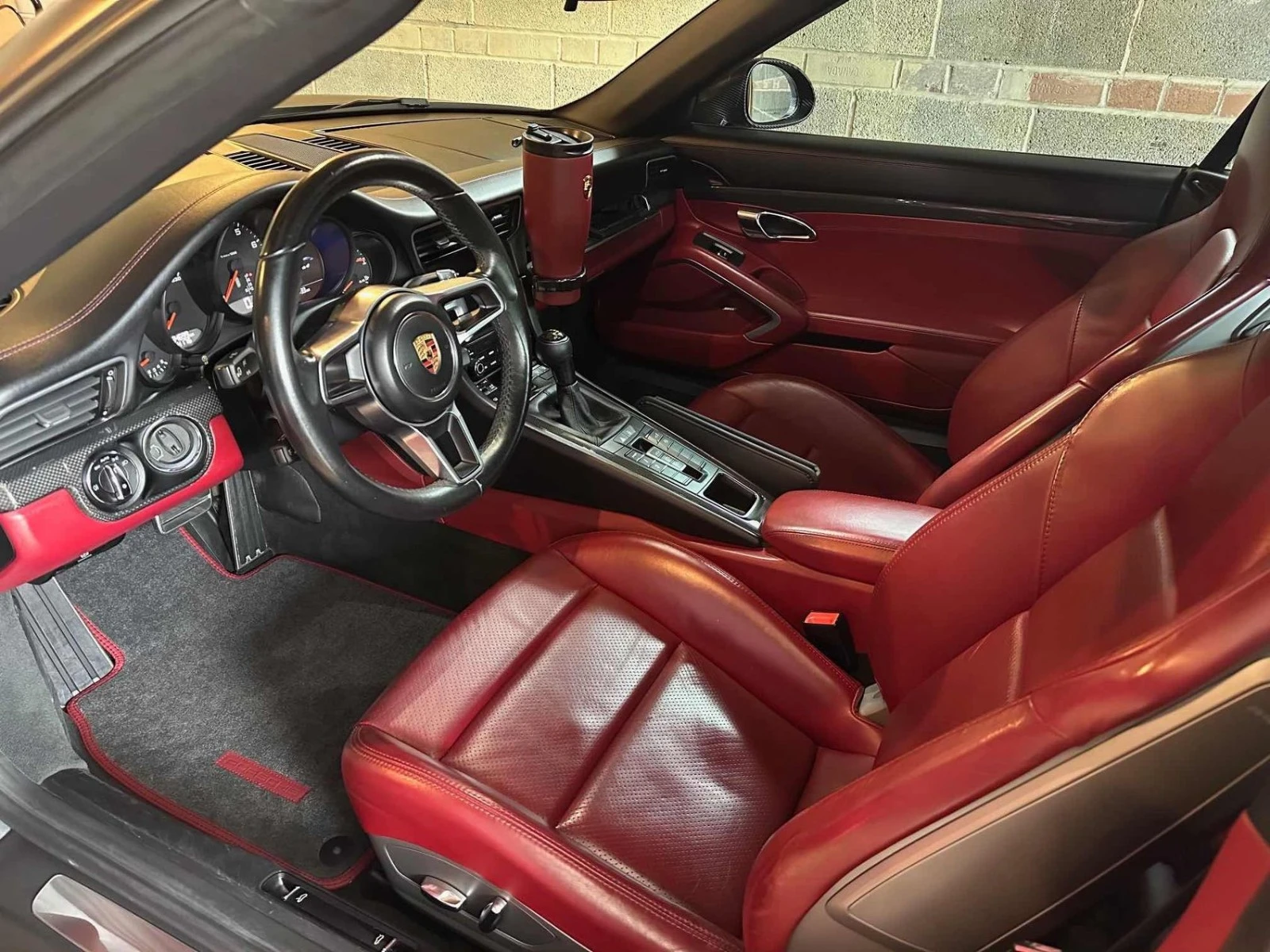Porsche 911 | Carrera 4 | Cabrio | ���� �� �� & ���������� | Mobile.bg � ����������� 9