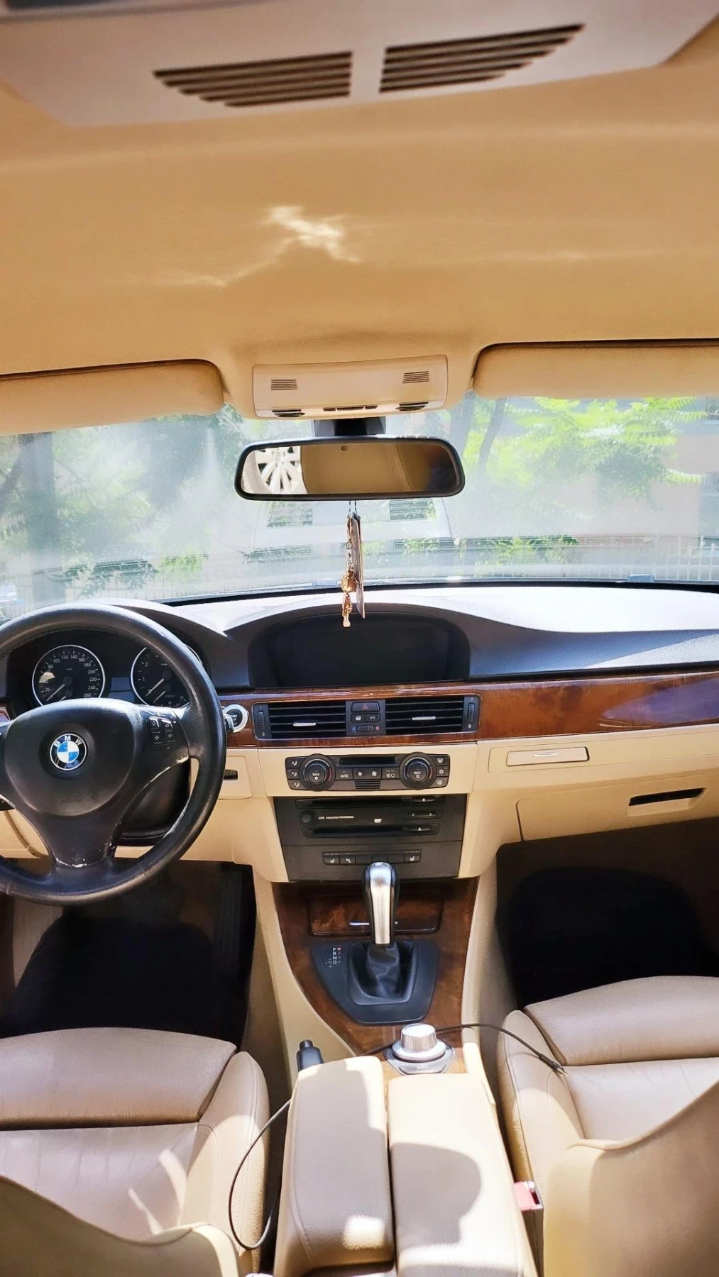 BMW 330 30I, снимка 8 - Автомобили и джипове - 56440046