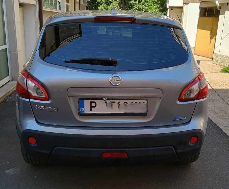 Nissan Qashqai 1.5dci, снимка 4 - Автомобили и джипове - 51898683