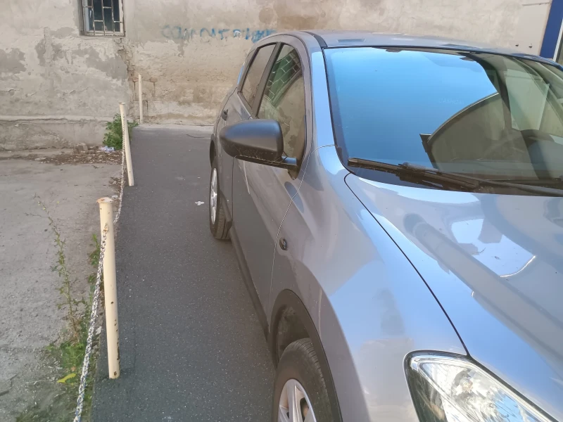 Nissan Qashqai 1.5dci, снимка 7 - Автомобили и джипове - 51898683