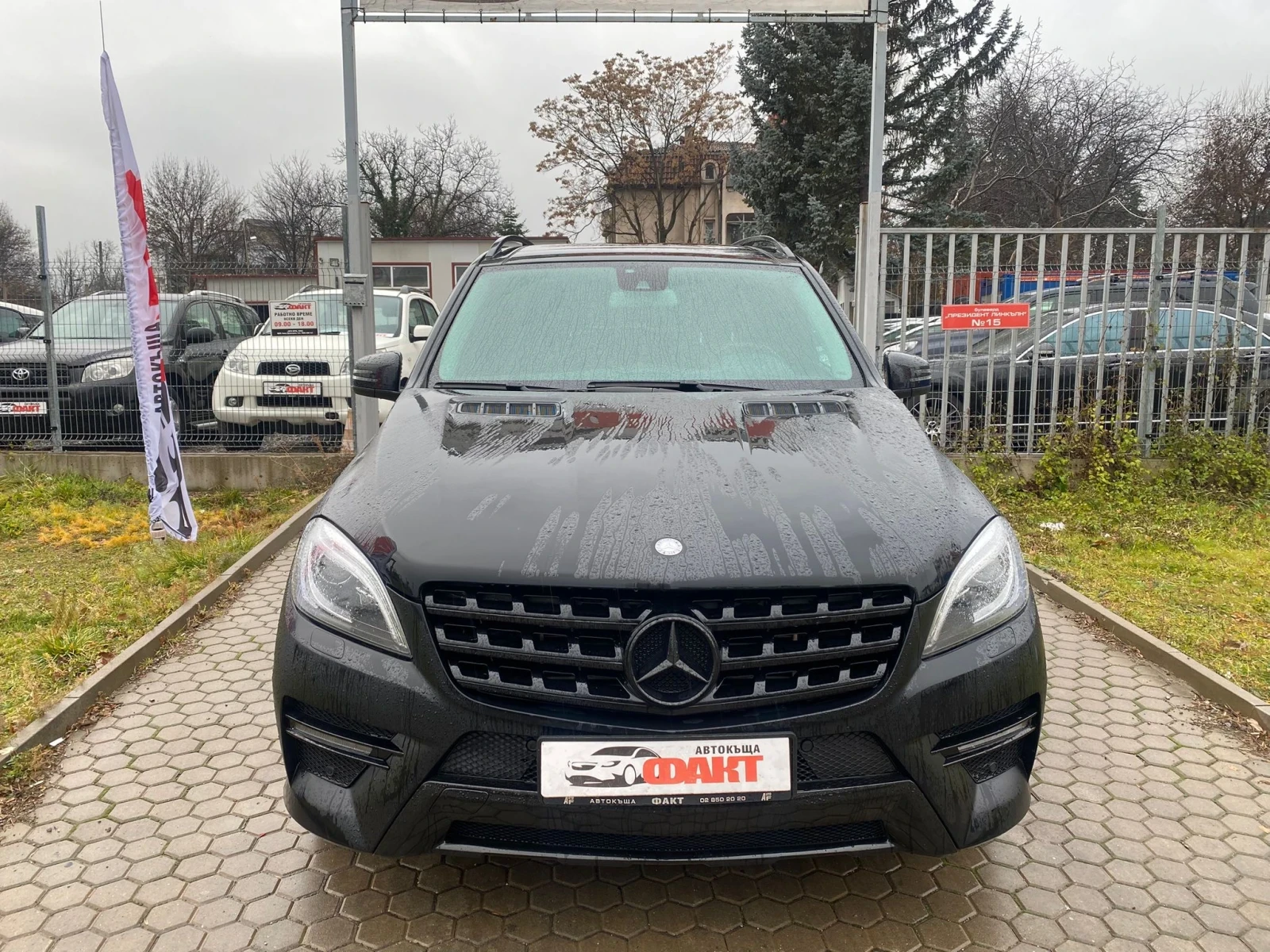 Mercedes-Benz ML 350 3.0CDi/РЕАЛНИ КМ ! ! !  - изображение 2