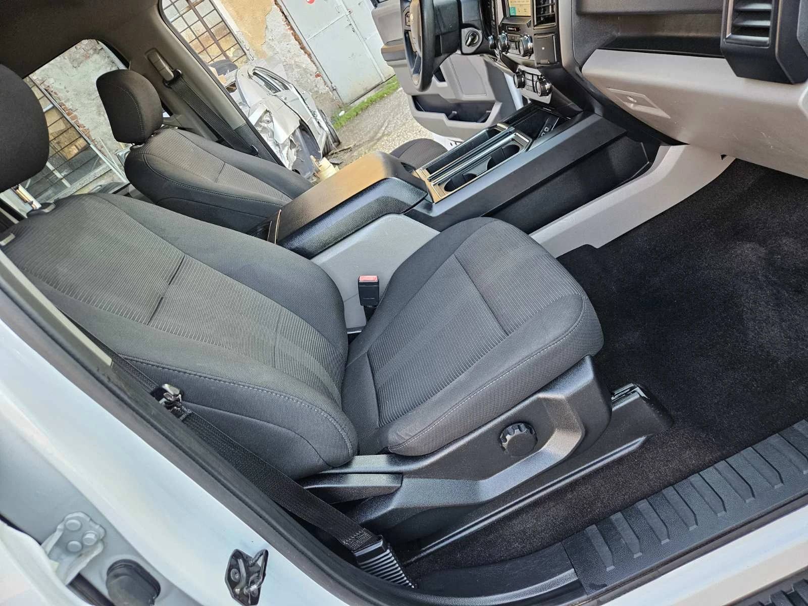 Ford F150 XLT, снимка 15 - Автомобили и джипове - 53801454