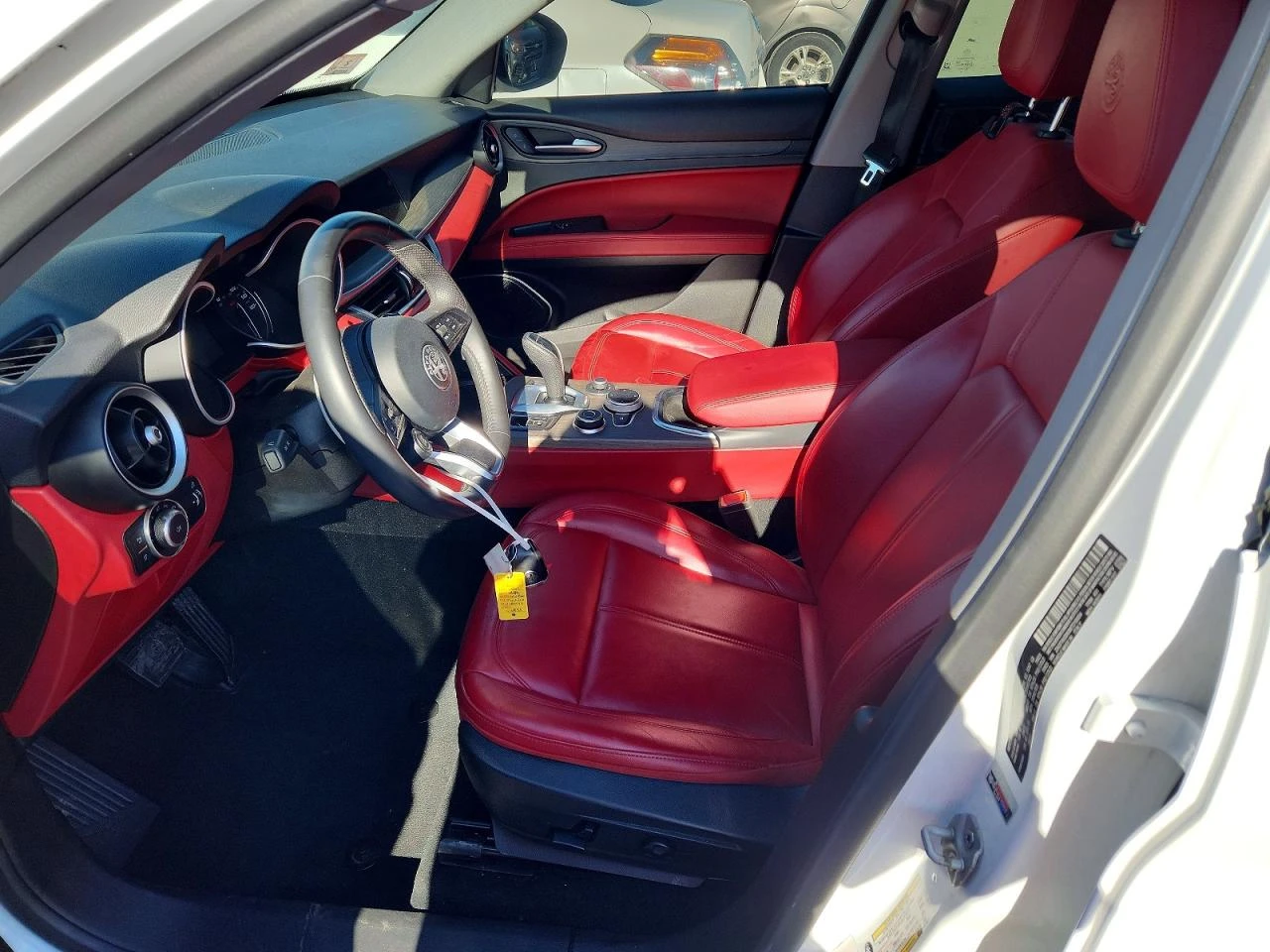 Alfa Romeo Stelvio 2.0l Ti, снимка 7 - Автомобили и джипове - 54732084
