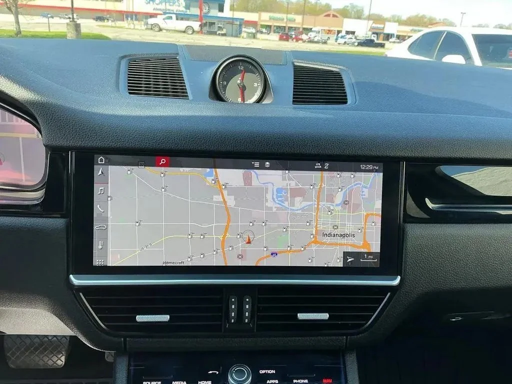 Porsche Cayenne, снимка 12 - Автомобили и джипове - 55629543