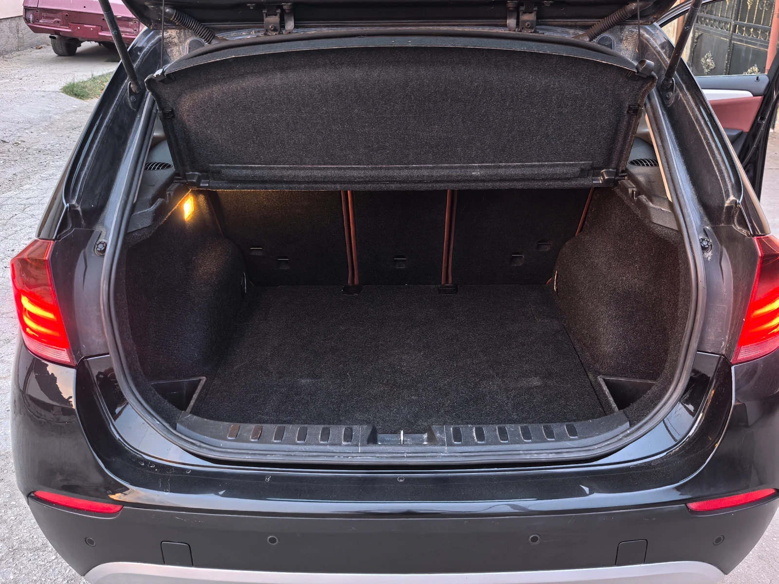 BMW X1 X-DRIVE 2.3D, снимка 10 - Автомобили и джипове - 55944928