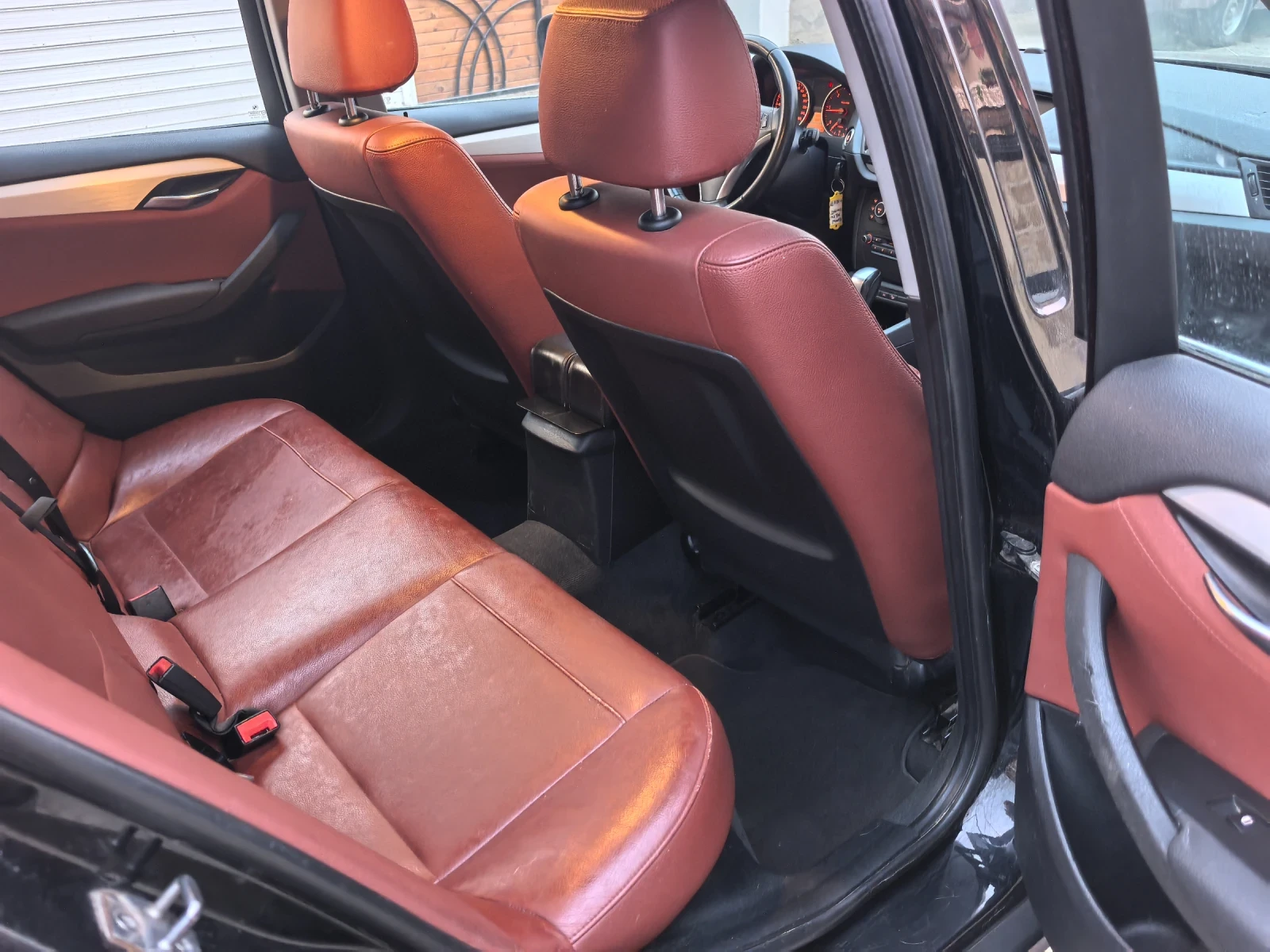 BMW X1 X-DRIVE 2.3D, снимка 14 - Автомобили и джипове - 55944928