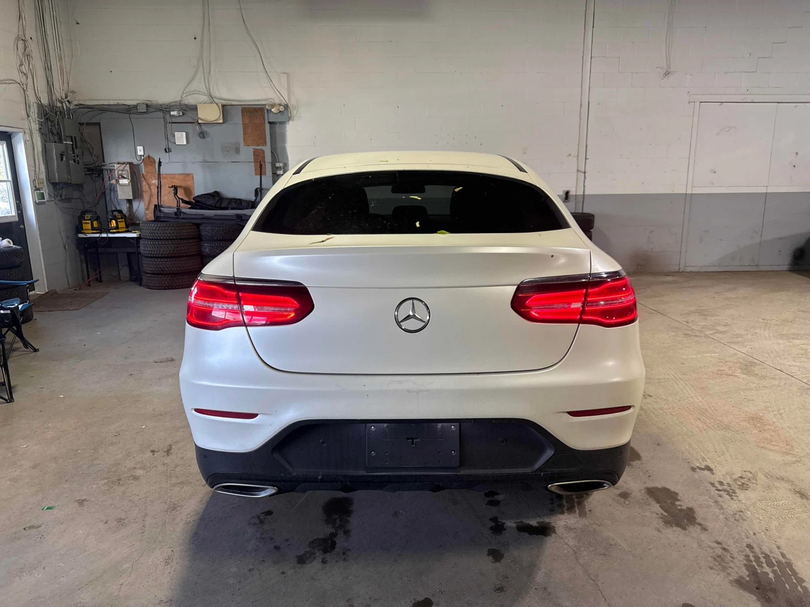 Mercedes-Benz GLC 300 * COUPE * CARFAX * BURMESTER * АВТОКРЕДИТ, снимка 4 - Автомобили и джипове - 55994737