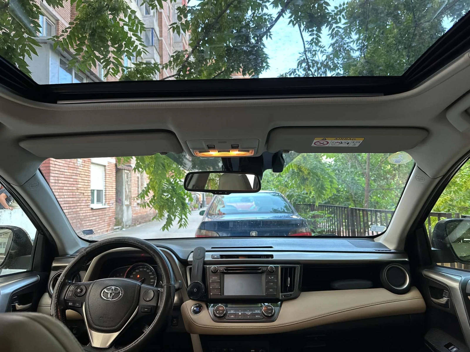 Toyota Rav4, снимка 7 - Автомобили и джипове - 56056289