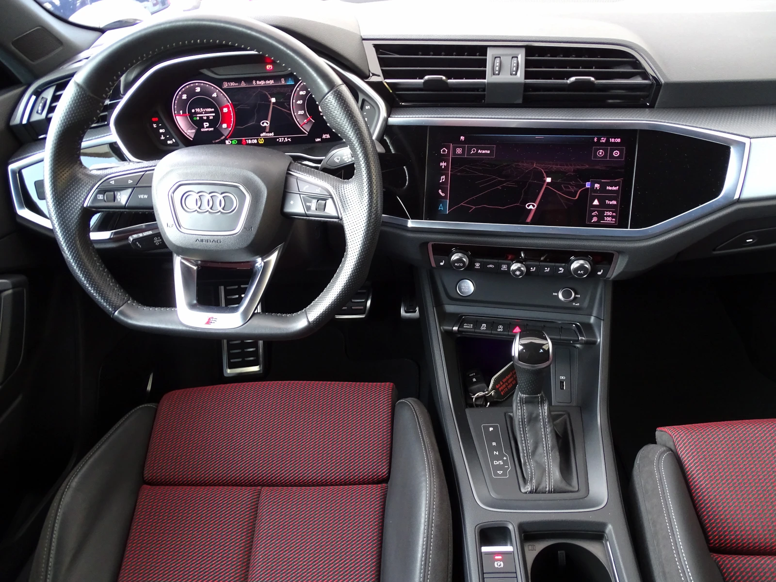 Audi Q3 35 TDI S-TRONIC | EDITION ONE | 3x S-LINE | MATRIX, снимка 11 - Автомобили и джипове - 56140395