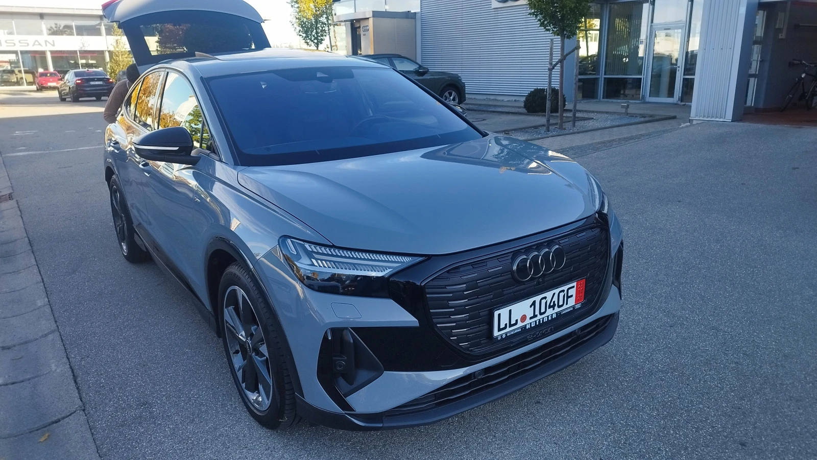 Audi Q4 e-Tron S-Line, снимка 2 - Автомобили и джипове - 56542404