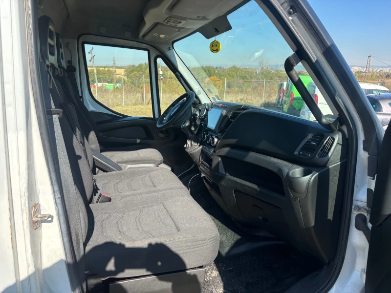 Iveco Daily 3.0-180кс, Автоматик, 50c35, снимка 10 - Бусове и автобуси - 52127320