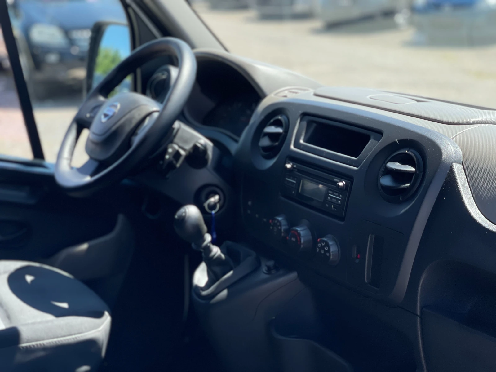 Nissan NV400 2.3DCi, снимка 10 - Бусове и автобуси - 54690623