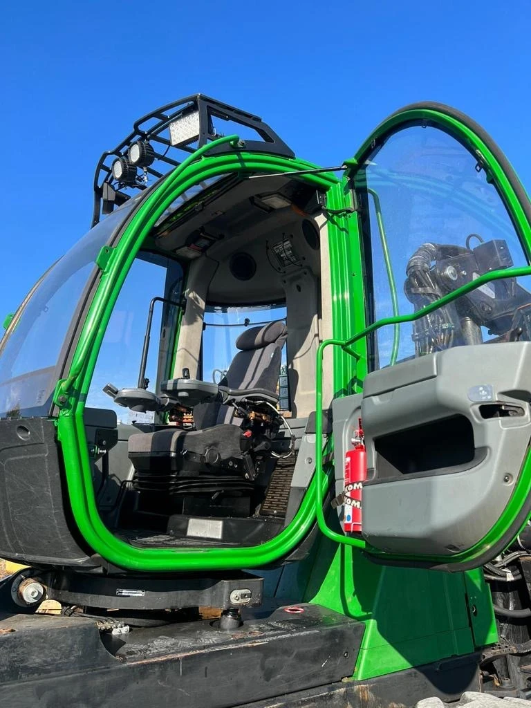 Специализирани машини Машини за дърводобив  John Deer - 19/10 С ВЪРТЯЩА КАБИНА  - изображение 5