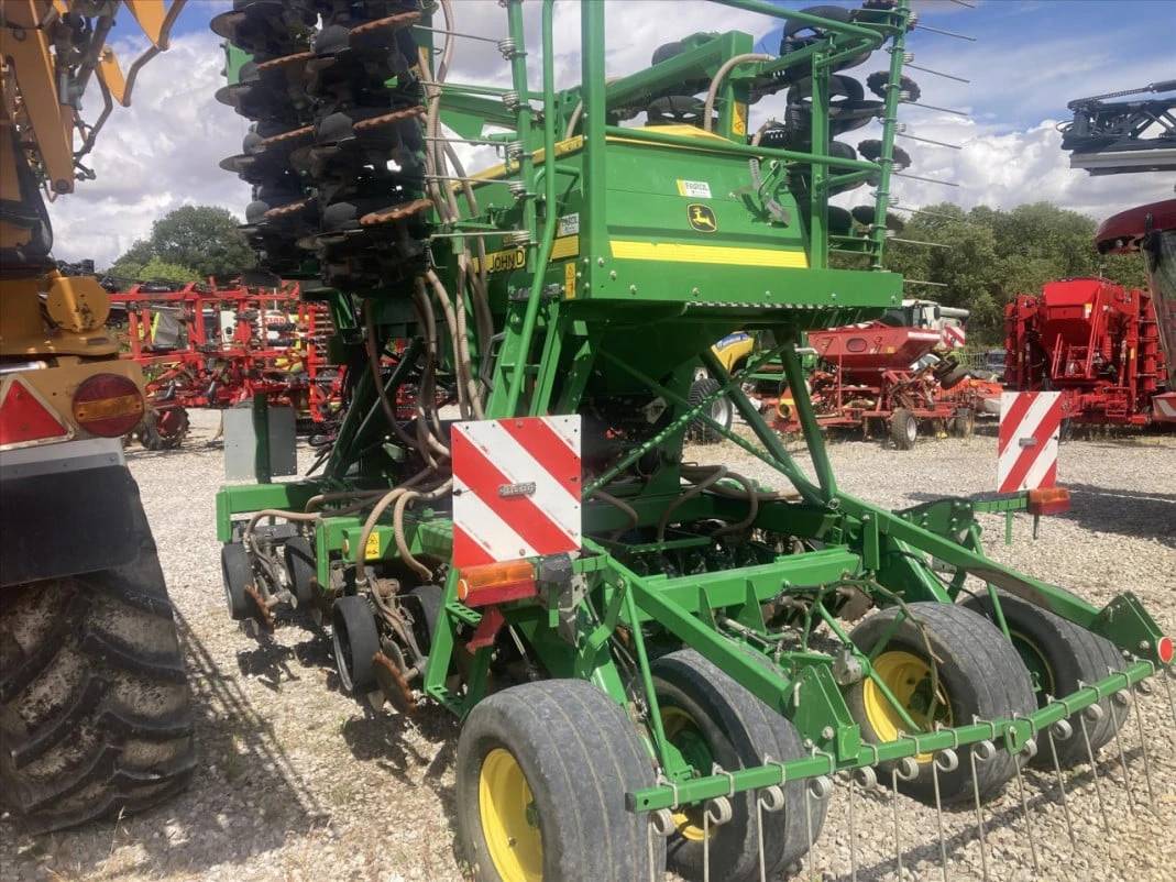 Сеялка John Deere 750 A  лизинг с първоначална вноска 20% - изображение 3