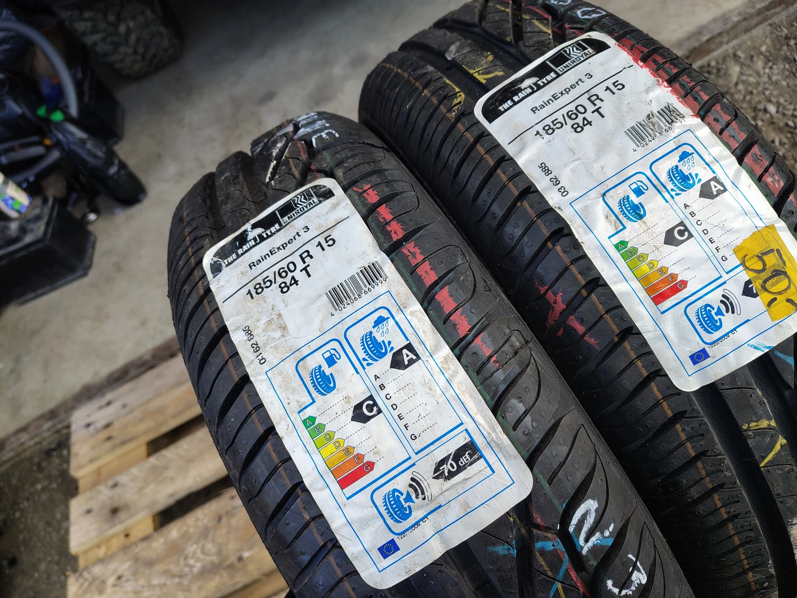 Гуми Летни 185/60R15, снимка 2 - Гуми и джанти - 55840215