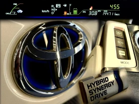 Toyota Prius Hybrid* VVT-i* Keyless* Лизинг, снимка 16
