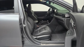 Hyundai Veloster  N* KEYLESS* ПОДГРЕВ ВОЛАН* КРАЙНА ЦЕНА, снимка 11