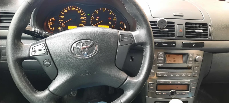 Toyota Avensis, снимка 9 - Автомобили и джипове - 48044140