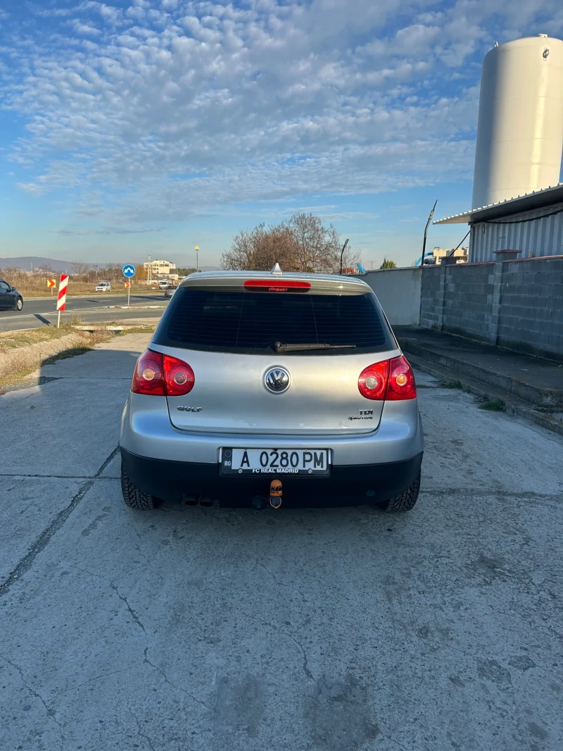 VW Golf, снимка 5 - Автомобили и джипове - 49049384