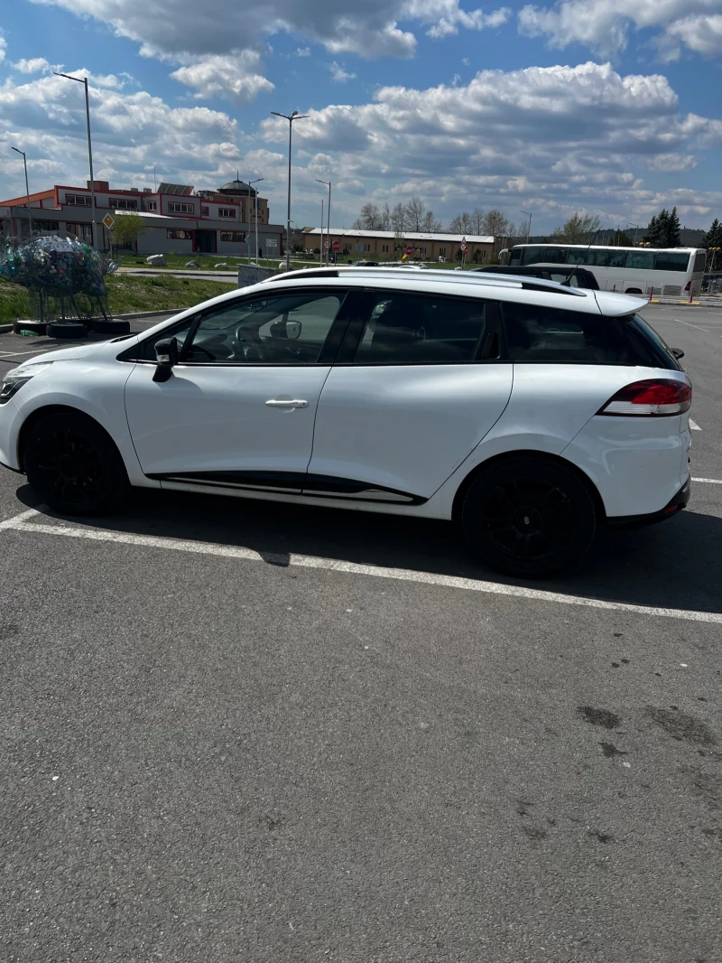 Renault Clio GrandTour 4 Facelift , снимка 7 - Автомобили и джипове - 49869855
