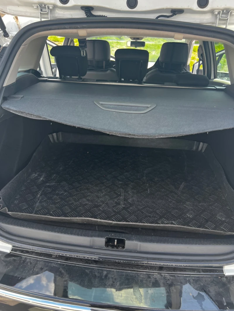 Renault Clio GrandTour 4 Facelift , снимка 14 - Автомобили и джипове - 49869855