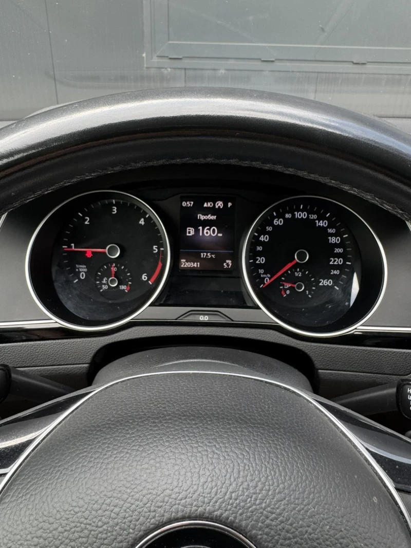 VW Passat   8 R line /2.0TDI/150hp/DSG/2017г/КАТО НОВ, снимка 6 - Автомобили и джипове - 52237965