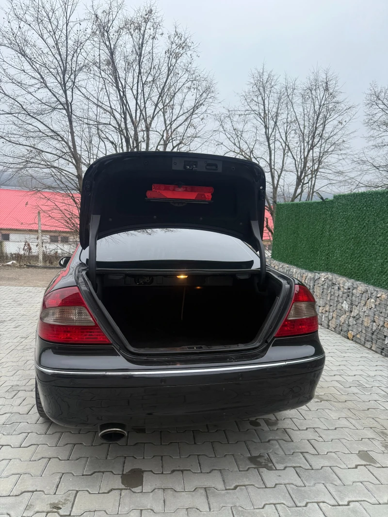 Mercedes-Benz CLK 220, снимка 8 - Автомобили и джипове - 52877371