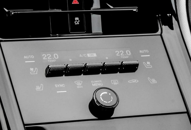 Porsche Panamera 4 E-HYBRID/FACELIFT/SPORT CHRONO/BOSE/MATRIX/360/, снимка 14 - Автомобили и джипове - 53108879