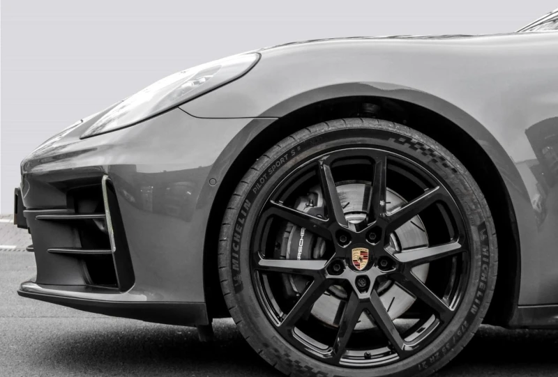 Porsche Panamera 4 E-HYBRID/FACELIFT/SPORT CHRONO/BOSE/MATRIX/360/, снимка 4 - Автомобили и джипове - 53108879