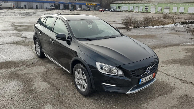 Volvo V60 Cross Country EXCLUSIVE/DIGITAL, снимка 6 - Автомобили и джипове - 53446682