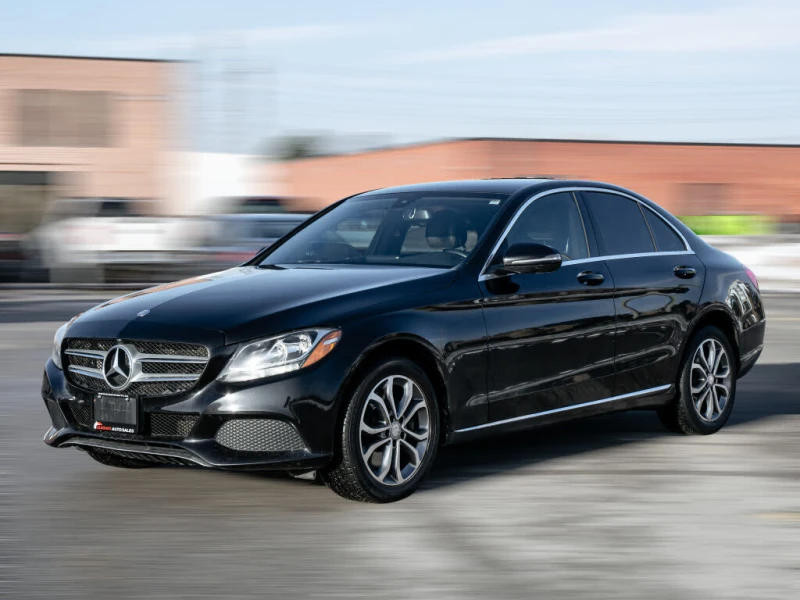 Mercedes-Benz C 300 4MATIC * АвтоКредит (ЦЕНА ДО БГ), снимка 2 - Автомобили и джипове - 53514806