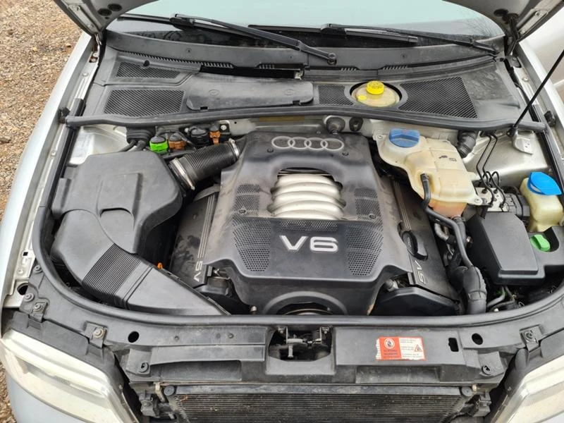 Audi A4 2.4 V6 AML автоматик , снимка 16 - Автомобили и джипове - 47659833