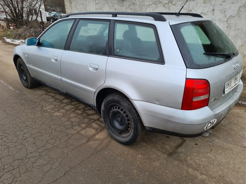 Audi A4 2.4 V6 AML автоматик , снимка 3 - Автомобили и джипове - 47659833