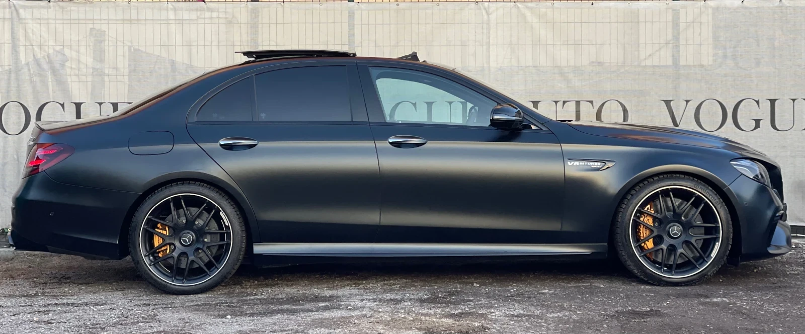 Mercedes-Benz E 63 AMG S* 4MATIC+ * CERAMIC* 360* KEYLESS* MEMORY* BURMES - изображение 4