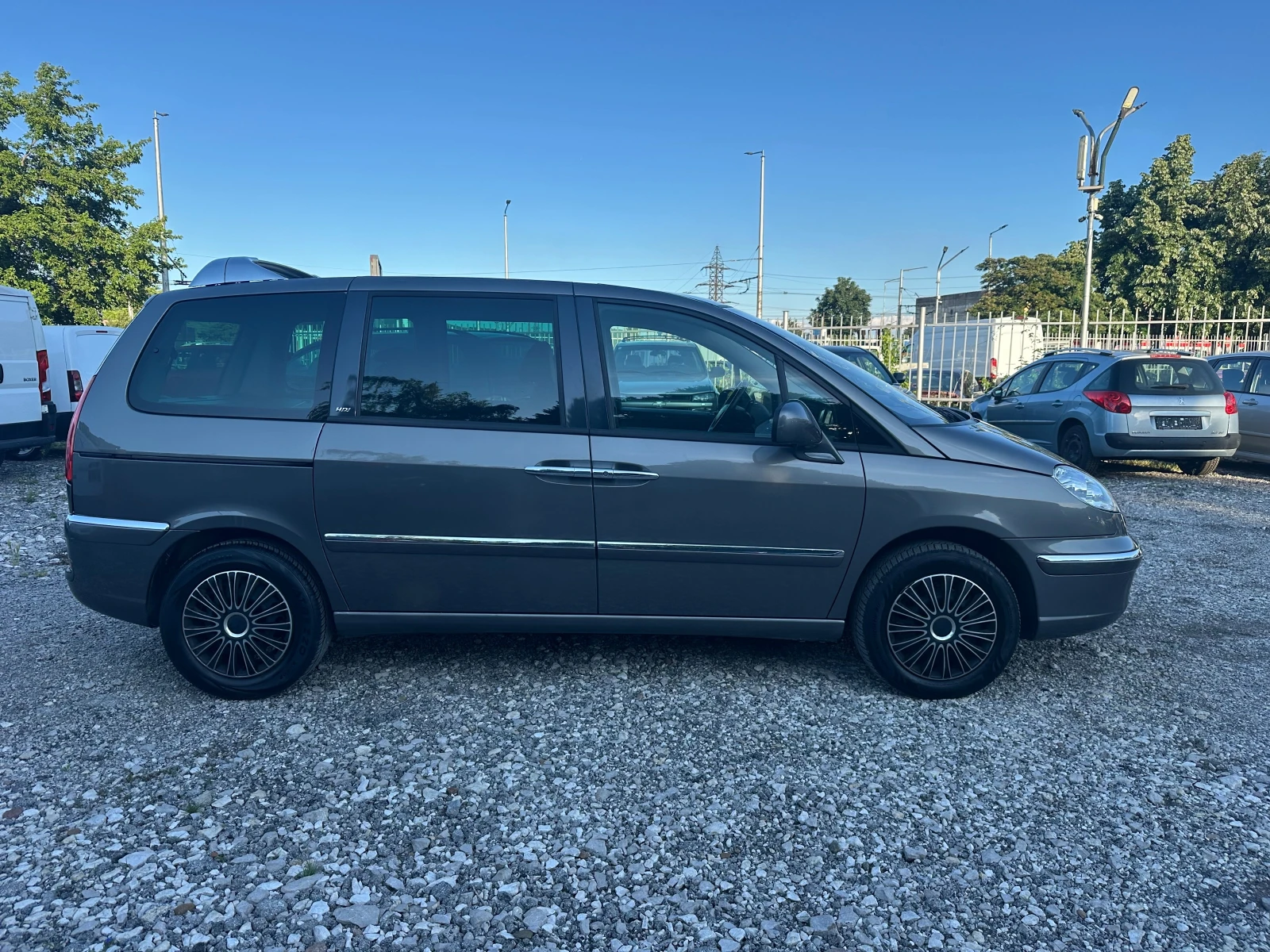 Peugeot 807 2, 0HDI 163kc AUTOMAT NAVI EL.VRATI - изображение 2