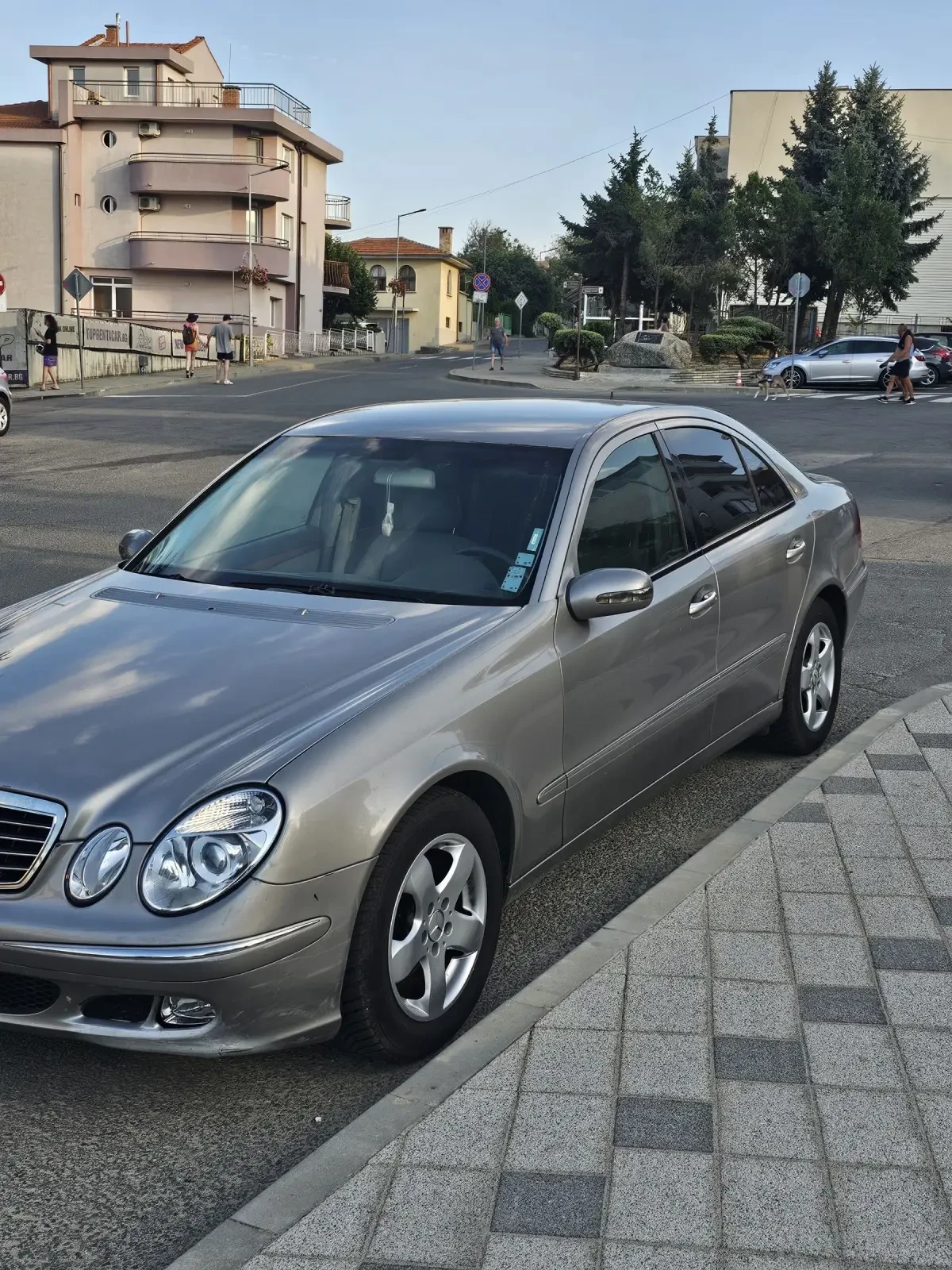 Mercedes-Benz E 240  - изображение 3