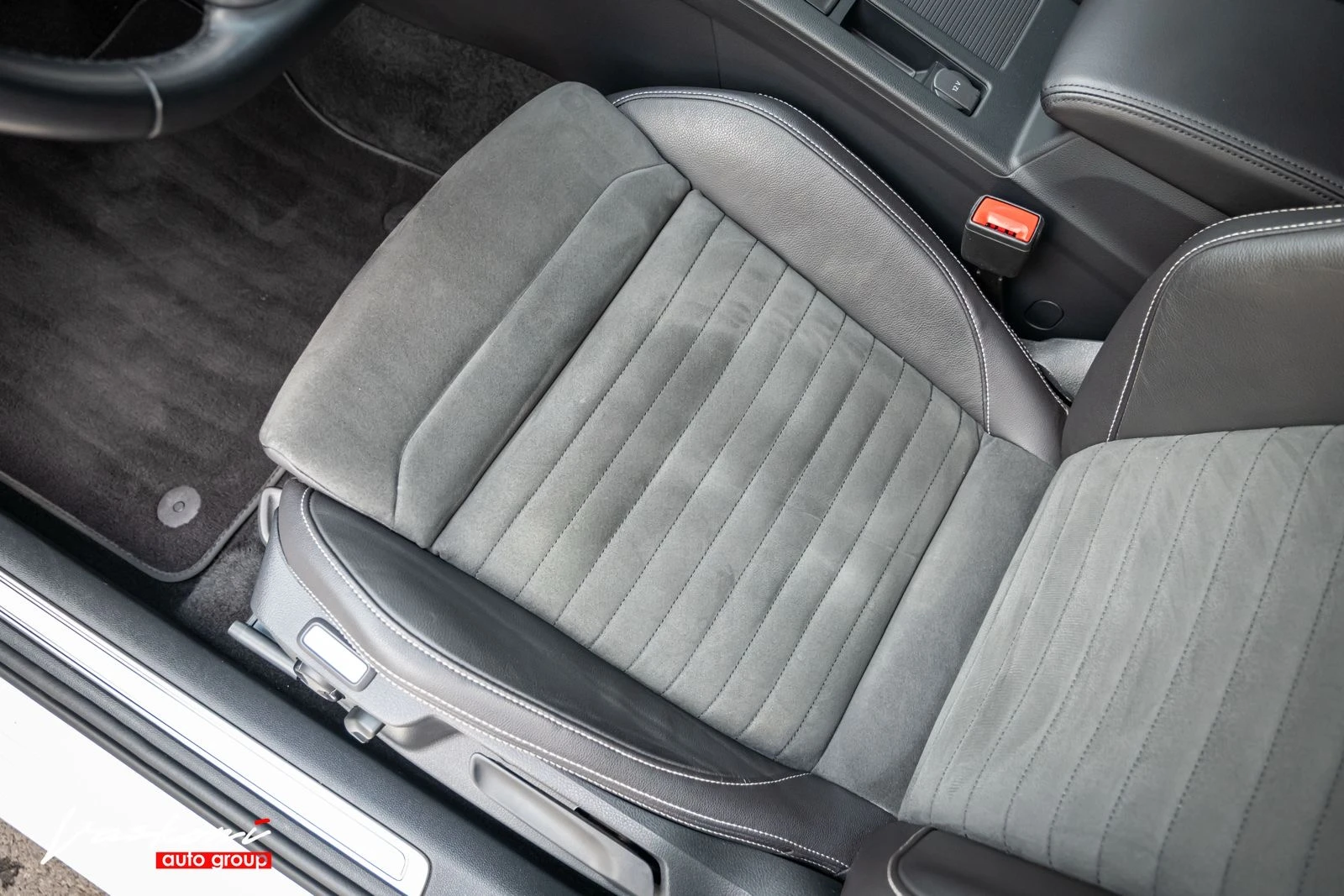 VW Passat 2.0 TDI Highline - изображение 10