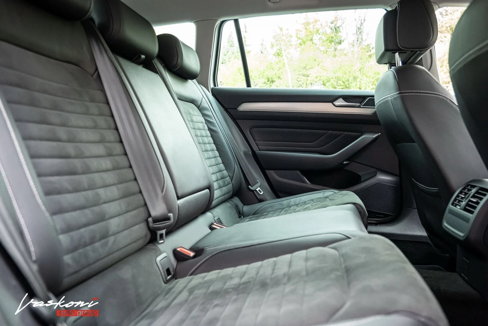 VW Passat 8.5 2.0 TDI Highline | Mobile.bg   17