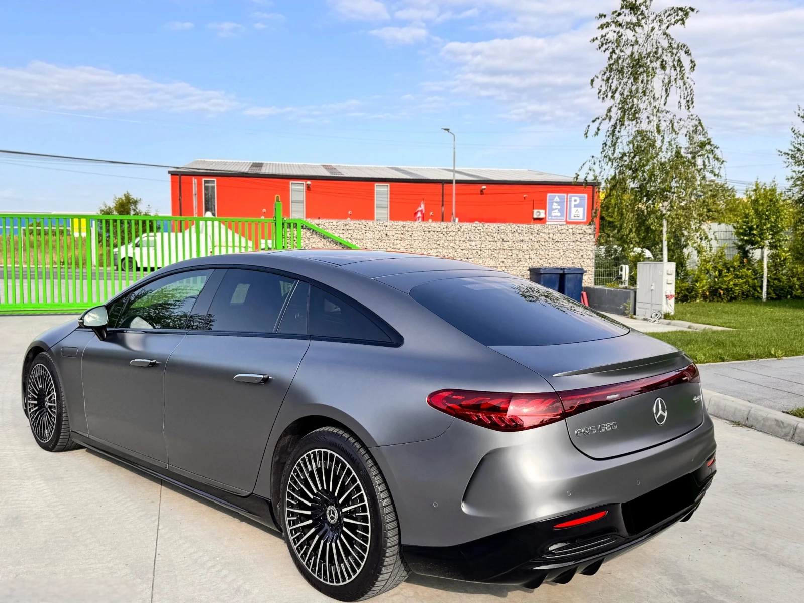 Mercedes-Benz EQS 580 4Matic AMG-Line - изображение 2