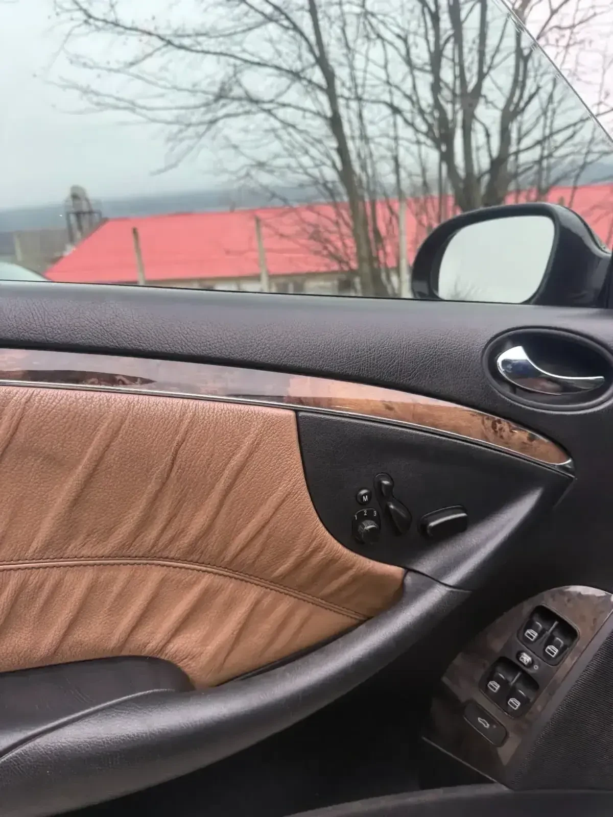 Mercedes-Benz CLK 220 - изображение 7