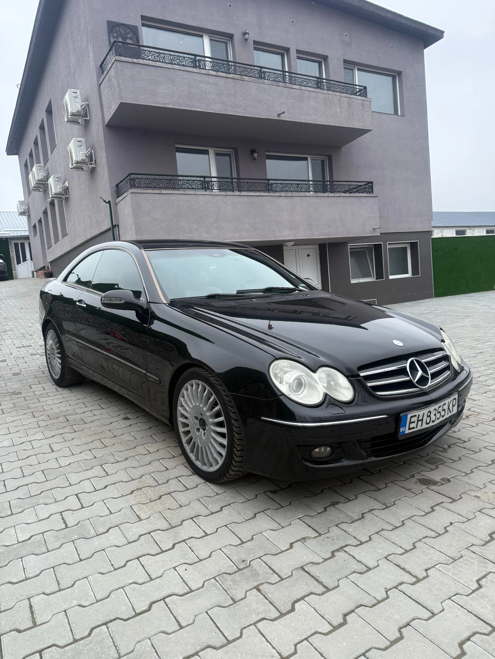 Mercedes-Benz CLK 220 - изображение 2
