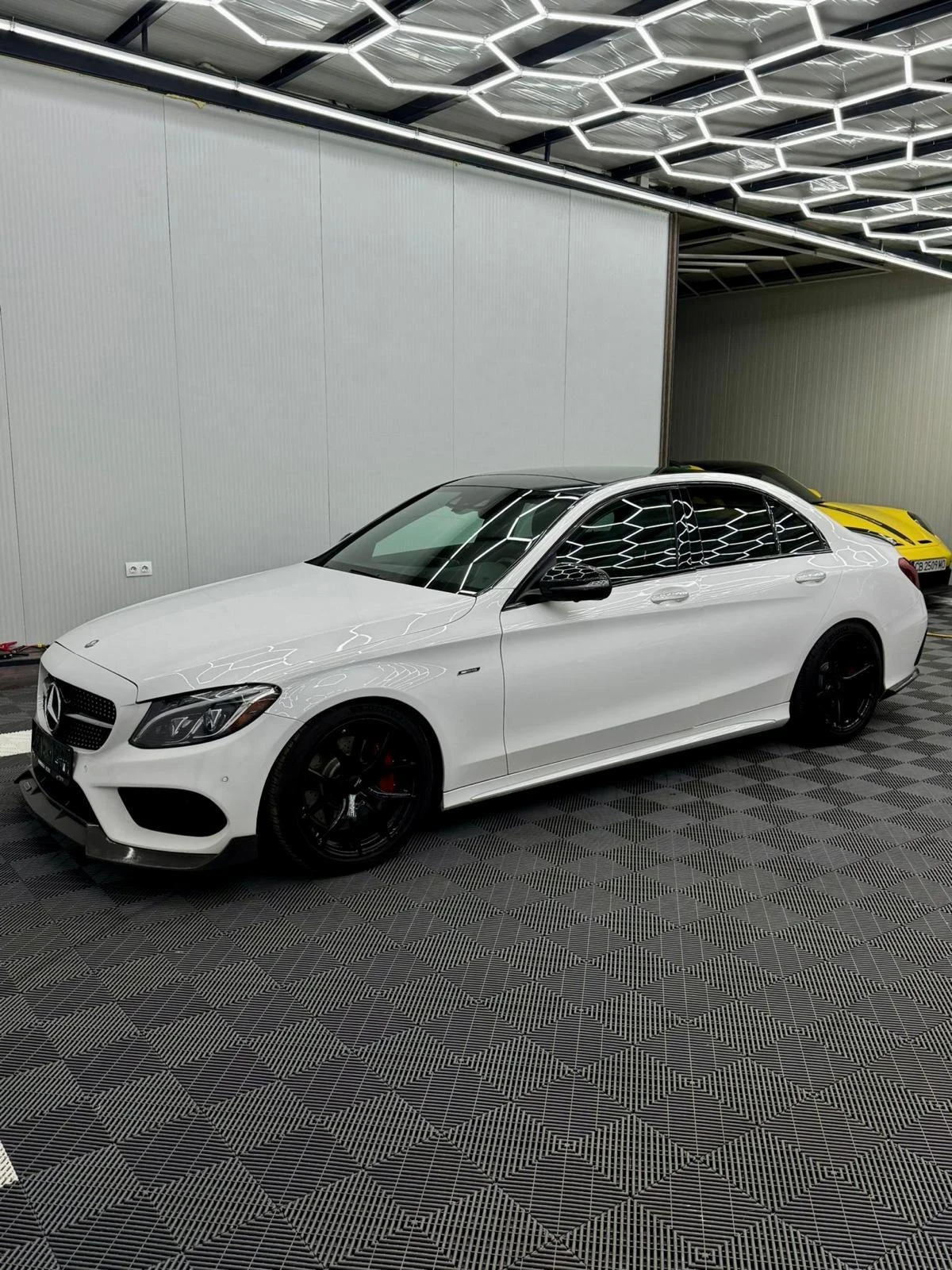 Mercedes-Benz C 450 AMG ОБДУХ | МНОГО ЕКСТРИ - изображение 2