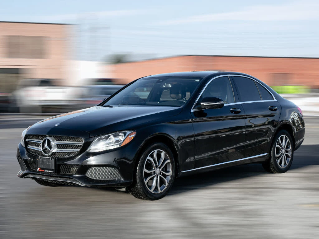 Mercedes-Benz C 300 4MATIC * АвтоКредит (ЦЕНА ДО БГ) - изображение 2